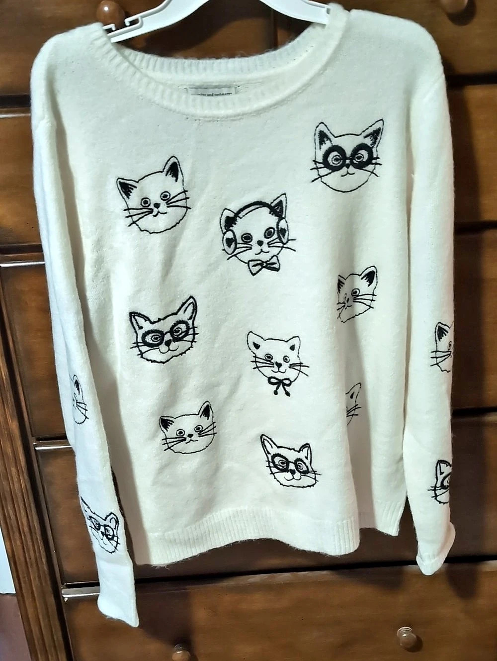 Super Soft Cat Print Crewneck Sweater